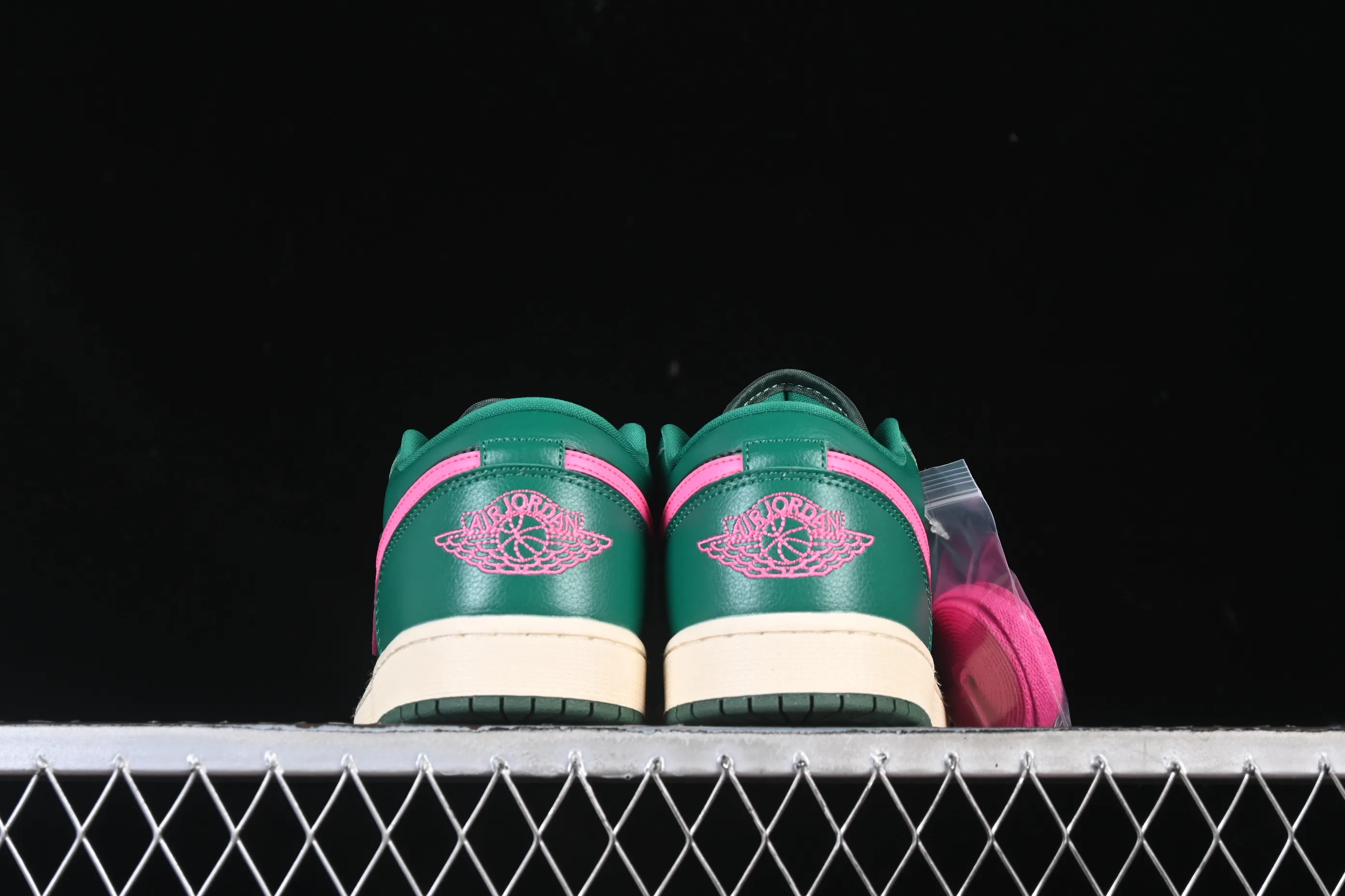 All categories Air Jordan Jordan series basketball shoes Air Jordan 1 Low Air Jordan 1 Low "Watermelon" AJ1 Joe 1 green red cultural low-top casual sneakers DC0774-300
